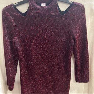 Sparkly top. No boundaries brand. Size M